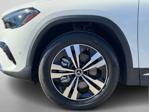 Certified 2026 Mercedes-Benz GLA 250 image 10