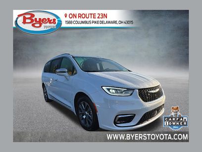 Used 2024 Chrysler Pacifica Pinnacle