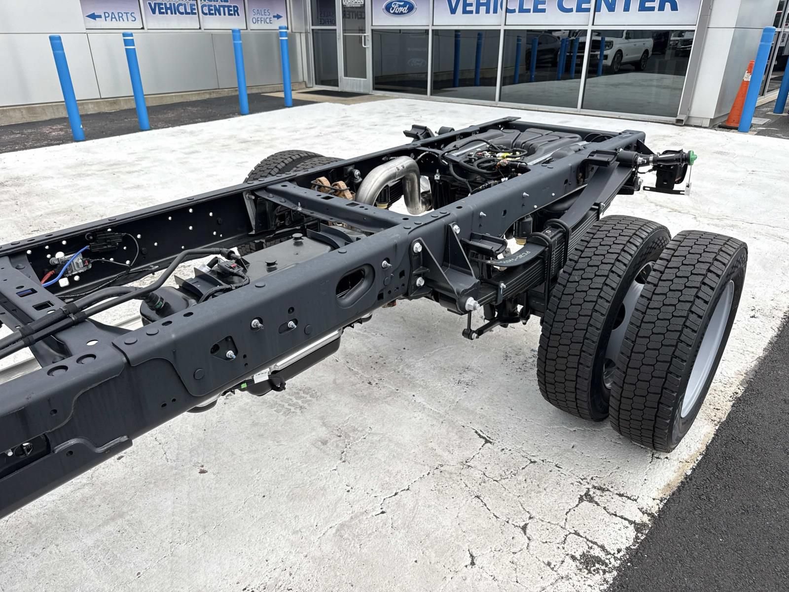 New 2026 Ford F550 4x4 Crew Cab image 12