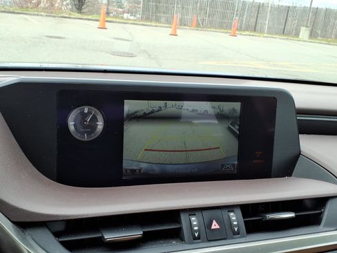 Certified 2021 Lexus ES 350 w/ Accessory Package 2 image 19