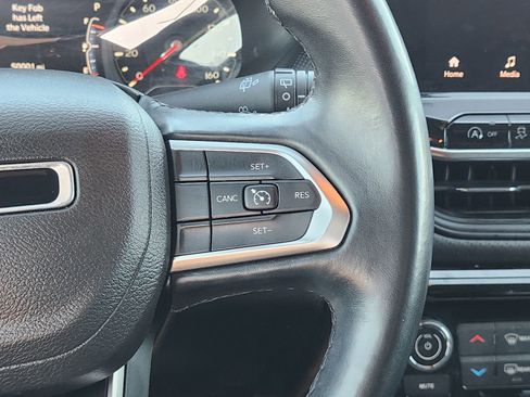 Used 2022 Jeep Compass Altitude w/ Convenience Group image 28