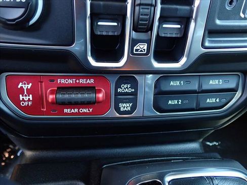 New 2025 Jeep Gladiator Rubicon w/ Safety Group AWD/4WD image 20