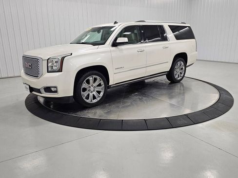 Used 2015 GMC Yukon XL Denali w/ Touring Package RWD image 1