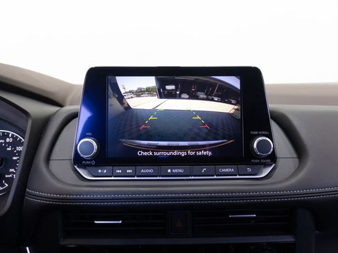 Used 2023 Nissan Rogue S image 29