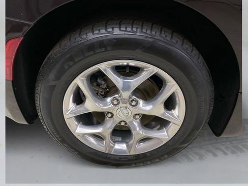 Used 2018 Chrysler Pacifica Limited FWD image 17