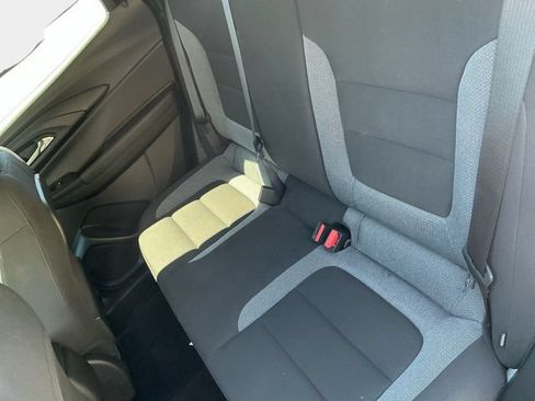 Used 2025 Chevrolet TrailBlazer LT AWD/4WD image 15