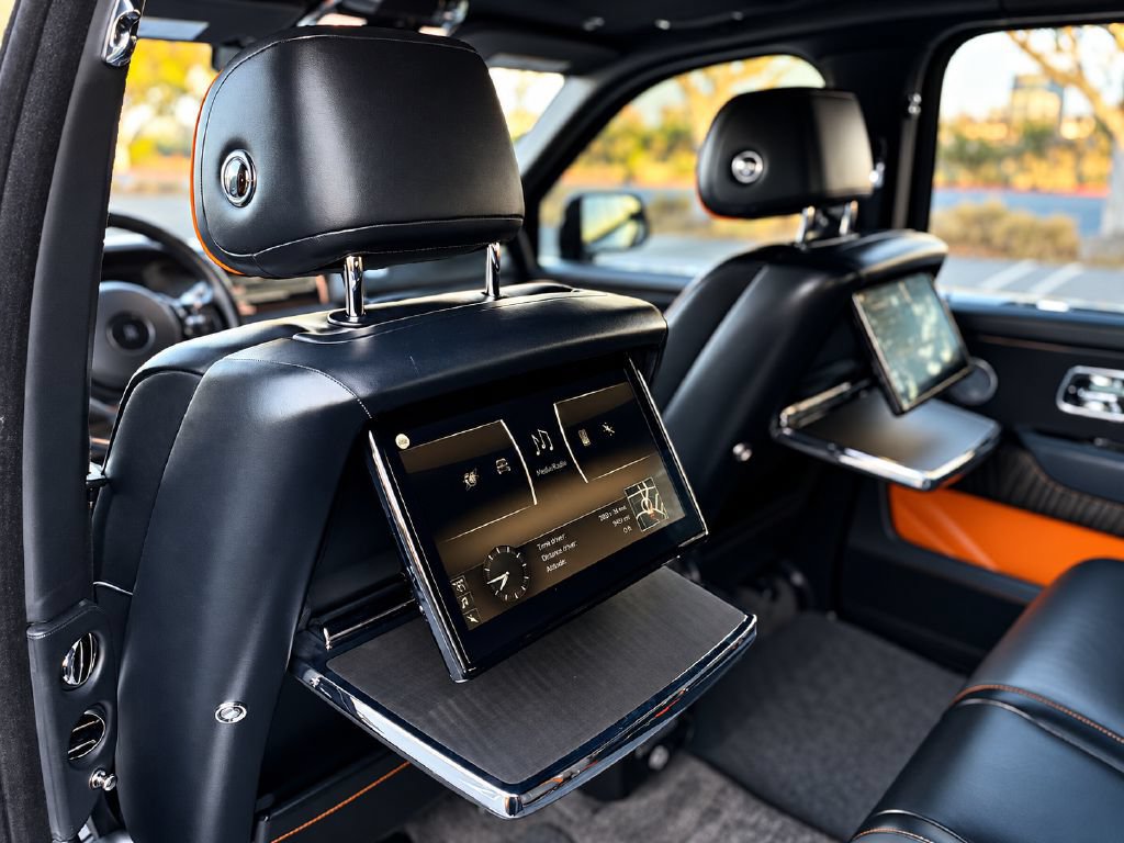 Used 2019 Rolls-Royce Cullinan AWD/4WD image 16