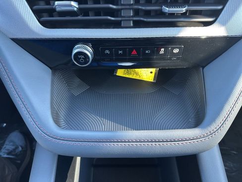 New 2026 Ford Explorer Active w/ Active Comfort Package image 26