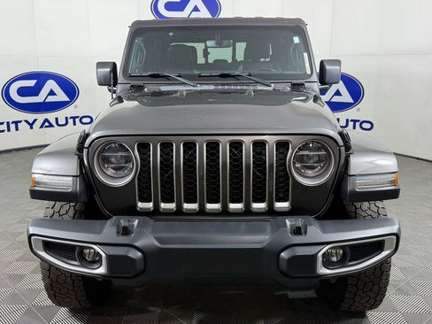 Used 2020 Jeep Gladiator Overland image 2