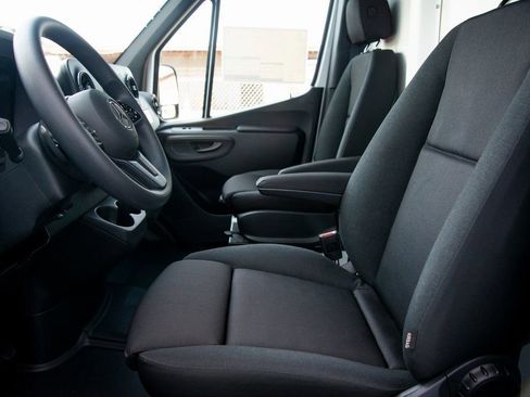 Used 2024 Mercedes-Benz Sprinter 144 Cargo image 34