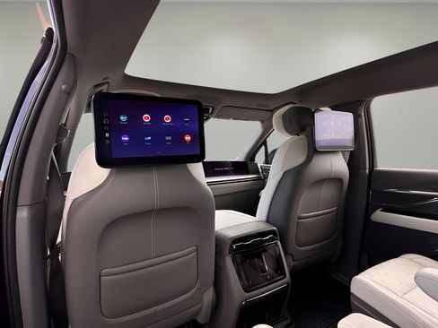 Used 2026 Cadillac Escalade IQ Sport 1 AWD/4WD image 23