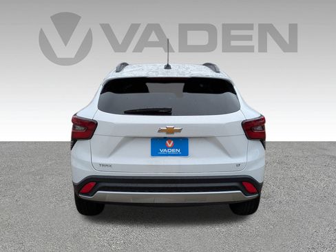 New 2026 Chevrolet Trax LT image 25