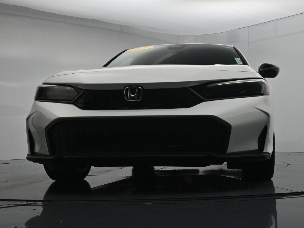Used 2025 Honda Civic Sport image 33