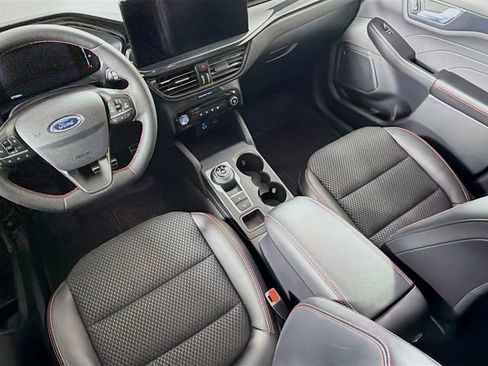 Used 2023 Ford Escape ST-Line w/ Tech Pack #1 AWD/4WD image 29