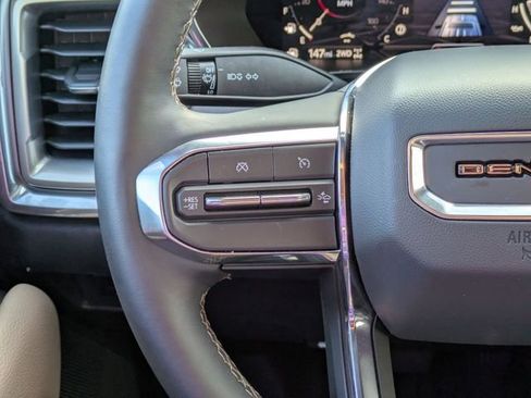 New 2025 GMC Canyon Denali image 17