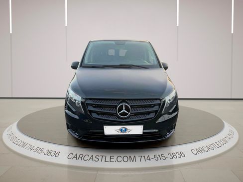 Used 2019 Mercedes-Benz Metris Passenger image 8