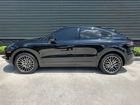 Certified 2020 Porsche Cayenne AWD/4WD image 2