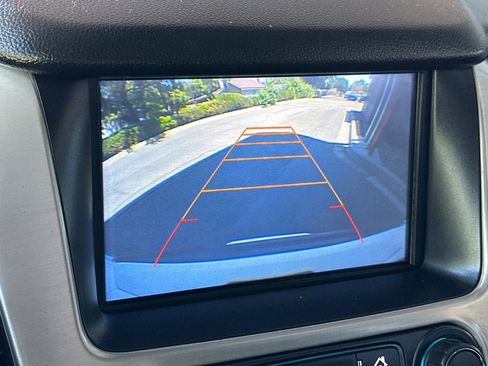 Used 2017 GMC Yukon SLT image 23