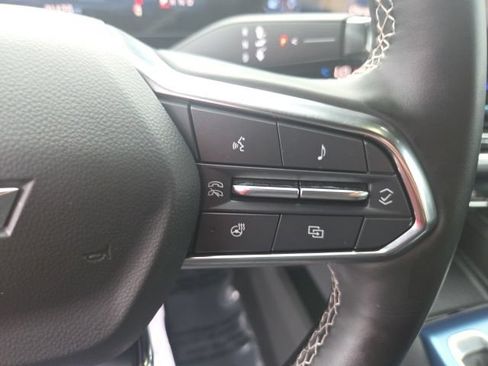 Used 2024 Chevrolet Equinox EV LT FWD image 38