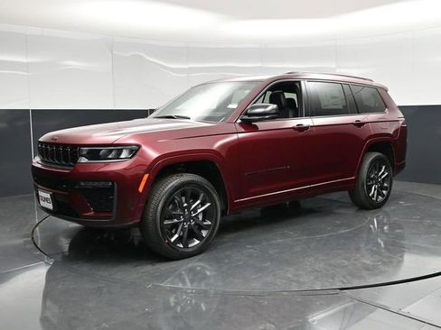 New 2026 Jeep Grand Cherokee L Limited AWD/4WD image 3