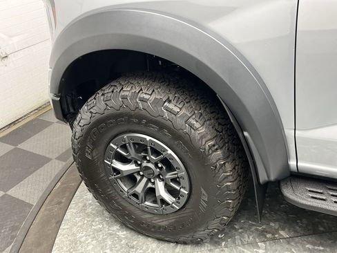 Certified 2022 Ford F150 Raptor w/ Raptor 37 Performance Package image 39