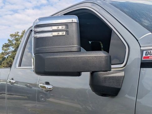New 2026 GMC Sierra 2500 SLT w/ SLT Premium Package AWD/4WD image 13