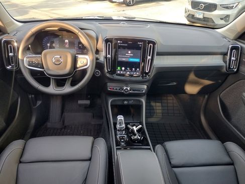 New 2026 Volvo XC40 B5 Ultra w/ Climate Package image 18