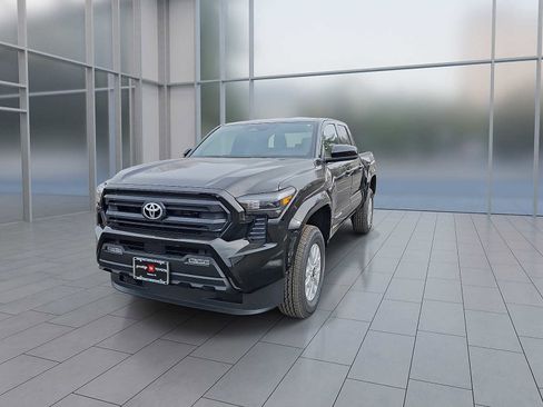 New 2026 Toyota Tacoma SR5 image 4