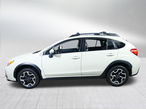 Used 2017 Subaru Crosstrek 2.0i Limited AWD/4WD image 4