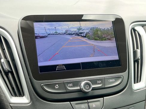 Used 2024 Chevrolet Malibu LT FWD image 13