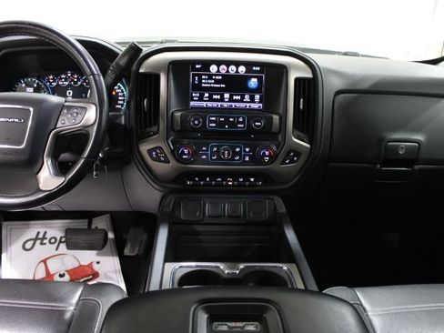 Used 2017 GMC Sierra 2500 Denali w/ Duramax Plus Package AWD/4WD image 30