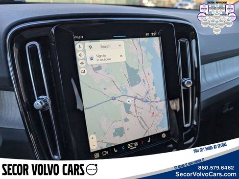 Used 2024 Volvo XC40 B5 Core image 20