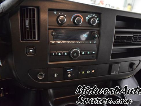 Used 2019 Chevrolet Express 2500 Extended w/ Driver Convenience Package image 10
