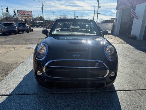 Used 2019 MINI Cooper S w/ Signature Upholstery Package image 24