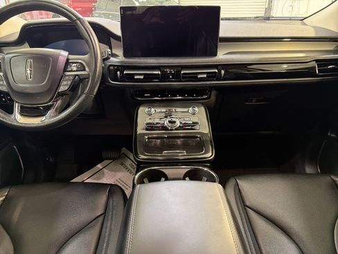 Used 2023 Lincoln Nautilus FWD image 21