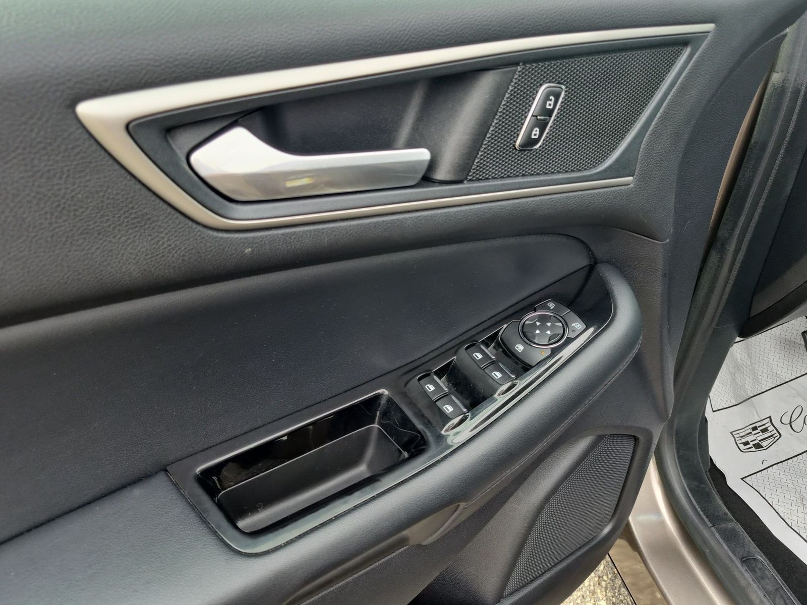 Used 2019 Ford Edge SEL w/ Equipment Group 201A FWD image 23