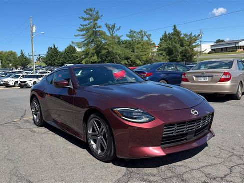 Used 2025 Nissan Z Sport w/ Floor Mat Package RWD image 2