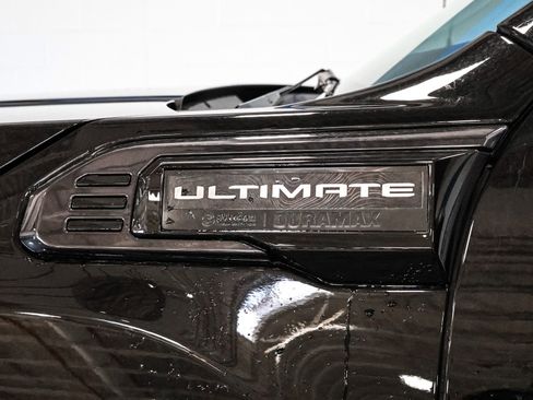 Used 2024 GMC Sierra 2500 Denali Ultimate w/ Max Trailering Package AWD/4WD image 20