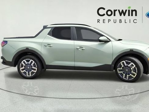 Used 2025 Hyundai Santa Cruz Limited AWD/4WD image 7