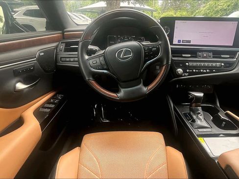 Used 2024 Lexus ES 350 Ultra Luxury w/ Accessory Package (Z2) FWD image 6