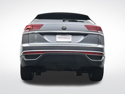 Used 2022 Volkswagen Atlas Cross Sport SE image 35