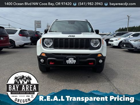 Used 2023 Jeep Renegade Trailhawk AWD/4WD image 2