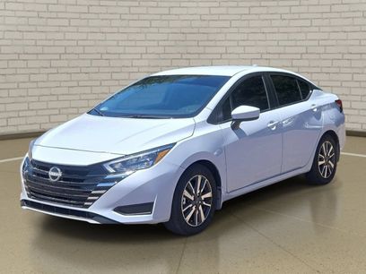 Used 2025 Nissan Versa SV w/ Trunk Package