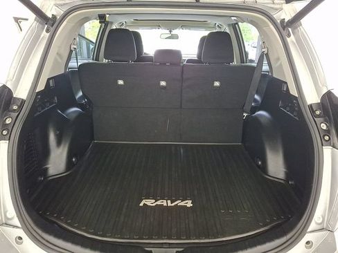 Used 2016 Toyota RAV4 XLE AWD/4WD image 35
