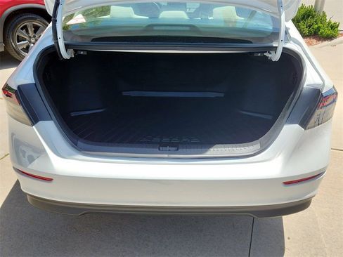 New 2025 Honda Accord SE image 7
