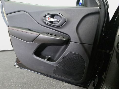 Certified 2022 Jeep Cherokee Trailhawk image 27