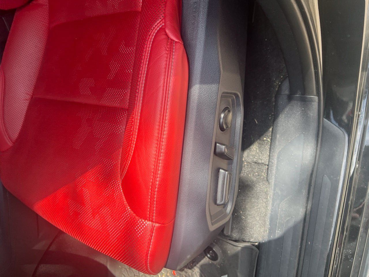 Used 2025 Toyota Sequoia TRD Pro AWD/4WD image 9