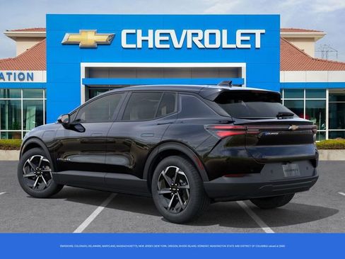 New 2026 Chevrolet Equinox EV LT image 3