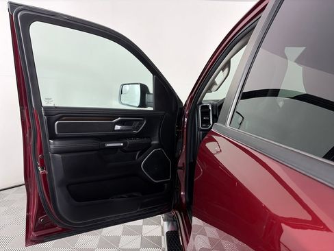 Used 2022 RAM 1500 Laramie AWD/4WD image 10