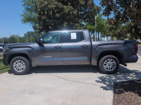 Certified 2022 Toyota Tundra SR5 w/ Convenience Package RWD image 7